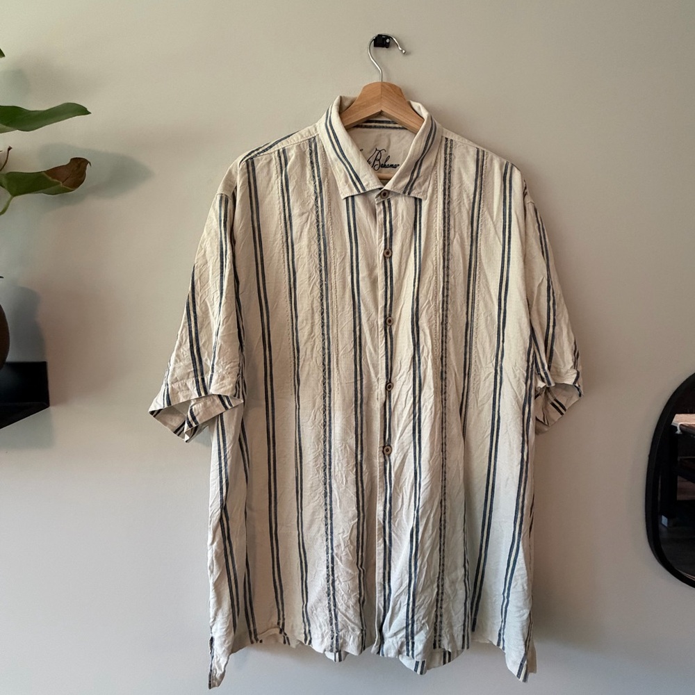 Tommy Bahama Button Short Sleeve Shirt Size XL